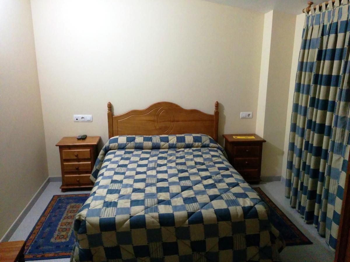 Hostal Carmen Hotel El Puente  Ngoại thất bức ảnh
